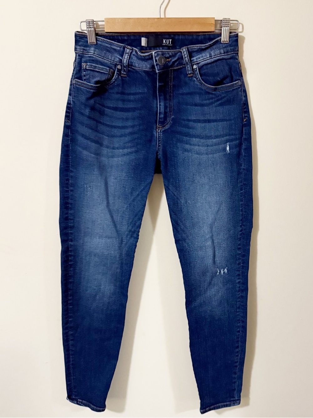 Kut from the Kloth Womens Skinny Jeans Size 4 Slightly Distressed Denim